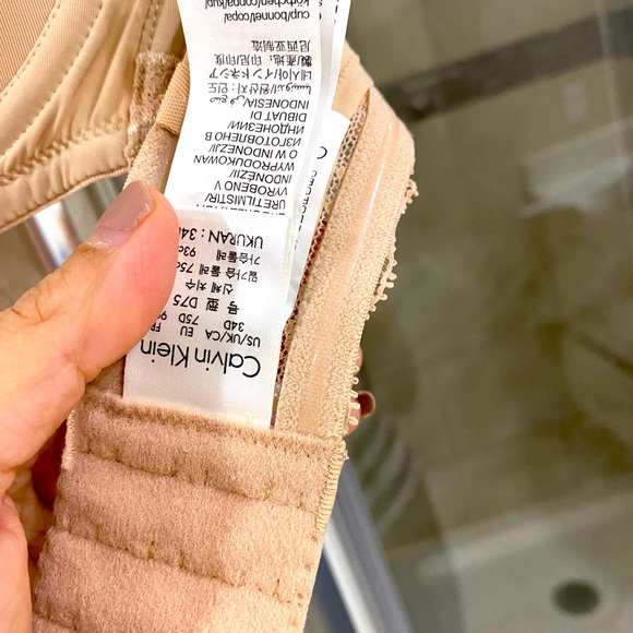 CK strapless bra - Picture 3 of 5